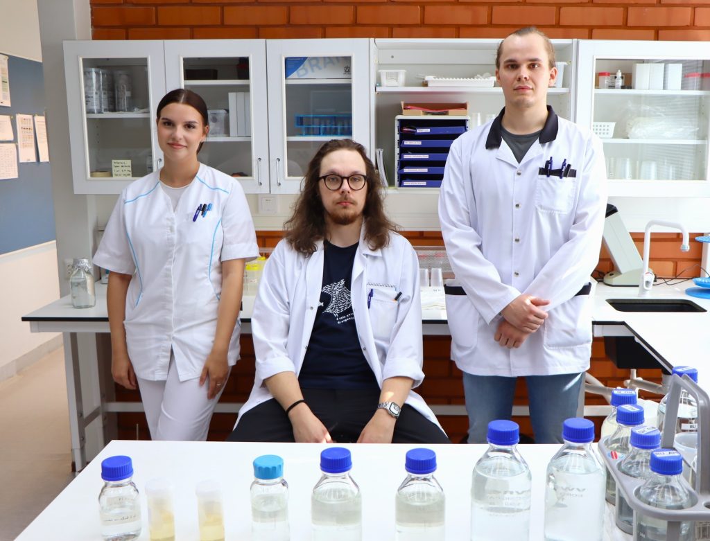 Kesän 2025 laborantit talousvesilaboratoriossa